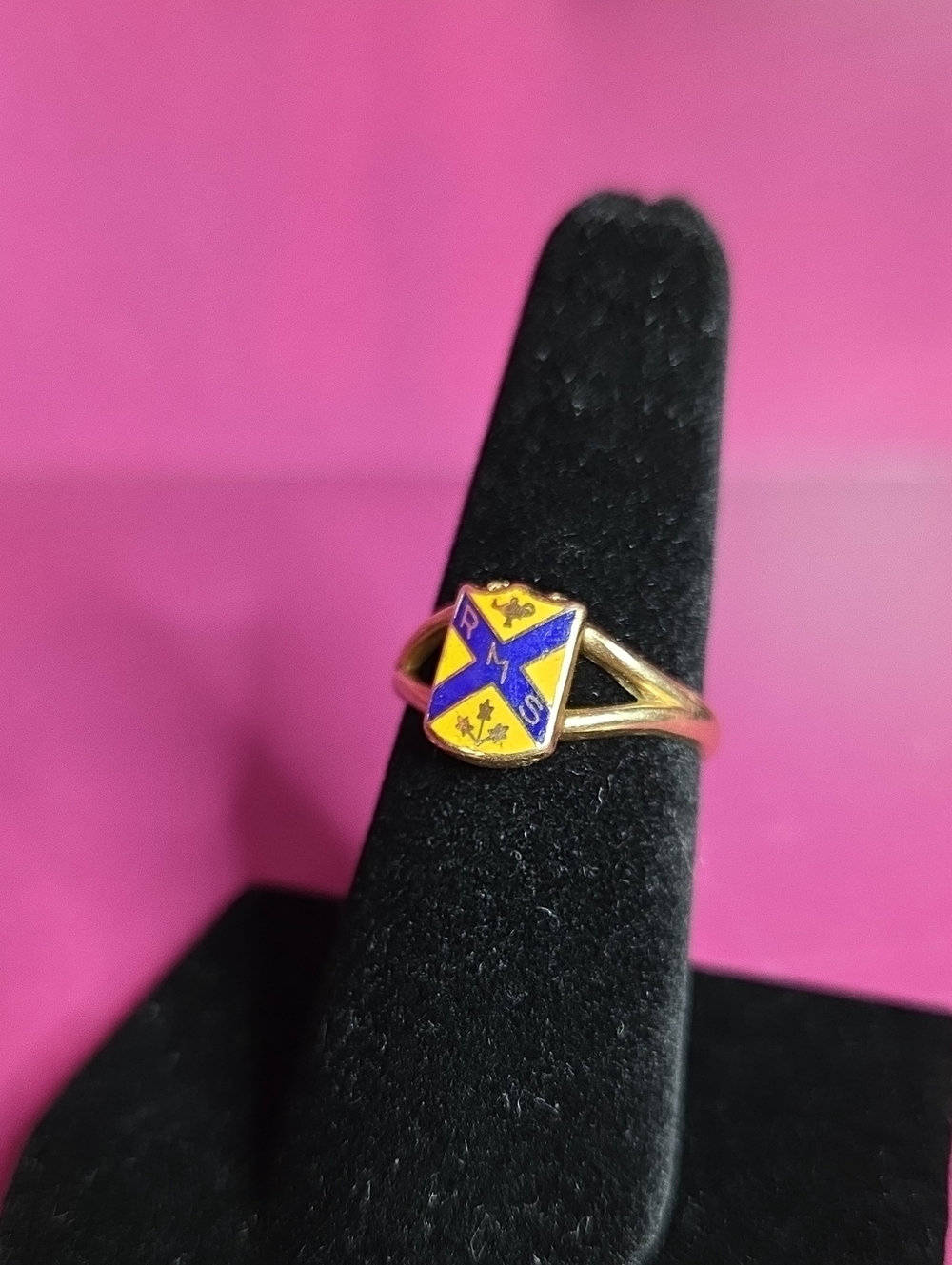 Vintage Maison Birks 10K Gold R.M.S. Blue & Yellow Enamel Crest Ring Size 7